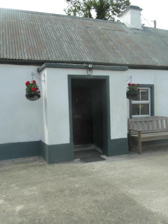 Country Cottage Portarlington Exteriör bild